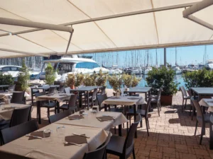 AL vascello tavolata